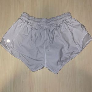 🍋Lululemon Hotty Hot Shorts